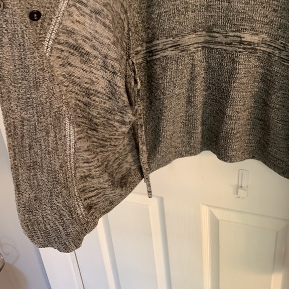 Lululemon knit yoga shawl - Picture 4 of 7